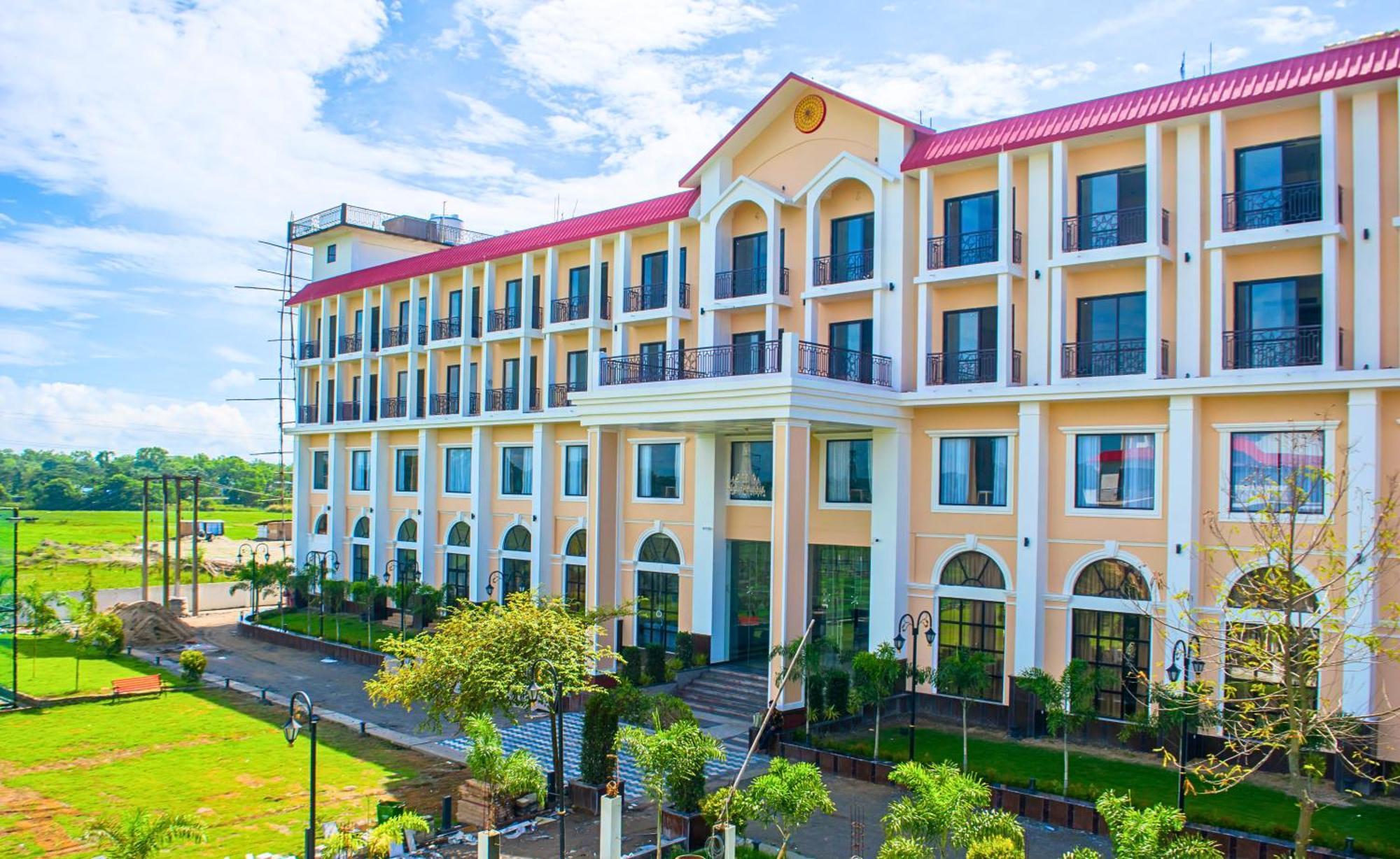 Mystique Mayong Raja Mayang Exterior foto